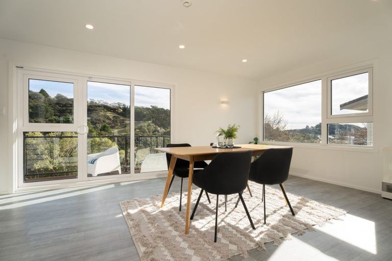 Photo of property in 50 Exploration Way, Whitby, Porirua, 5024