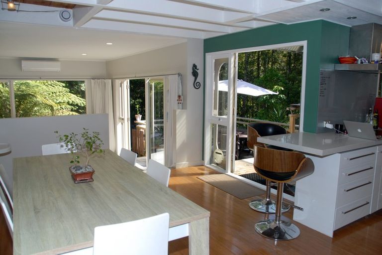 Photo of property in 14 Fitzpatrick Place, Chatswood, Auckland, 0626