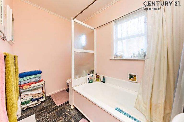 Photo of property in 44 Wedgwood Avenue, Mangere East, Auckland, 2024