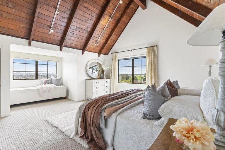 Photo of property in 7 Luana Way, Bucklands Beach, Auckland, 2014