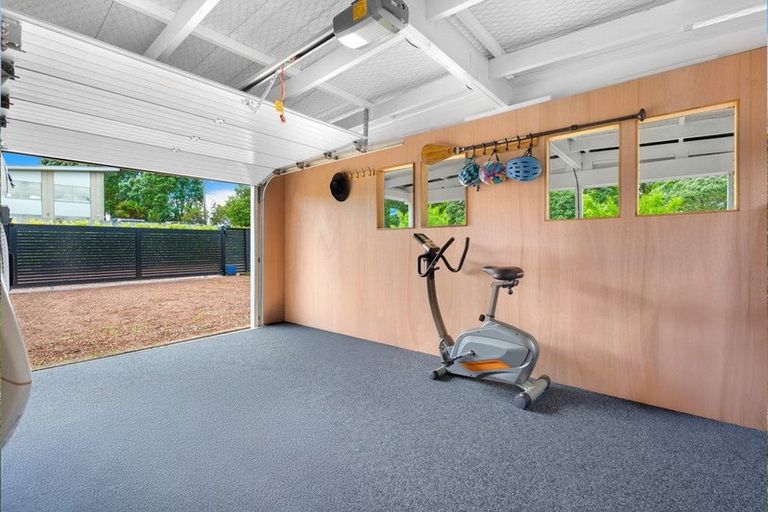 Photo of property in 31 Riverside Road, Orewa, 0931