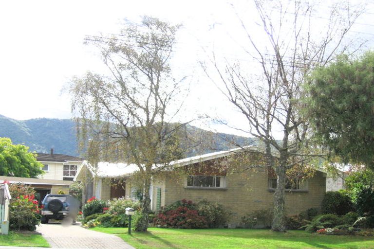 Photo of property in 1089 Fergusson Drive, Clouston Park, Upper Hutt, 5018