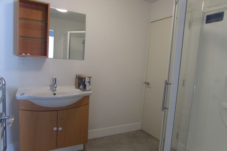 Photo of property in Budget Car Rental, 9/81 Ghuznee Street, Te Aro, Wellington, 6011