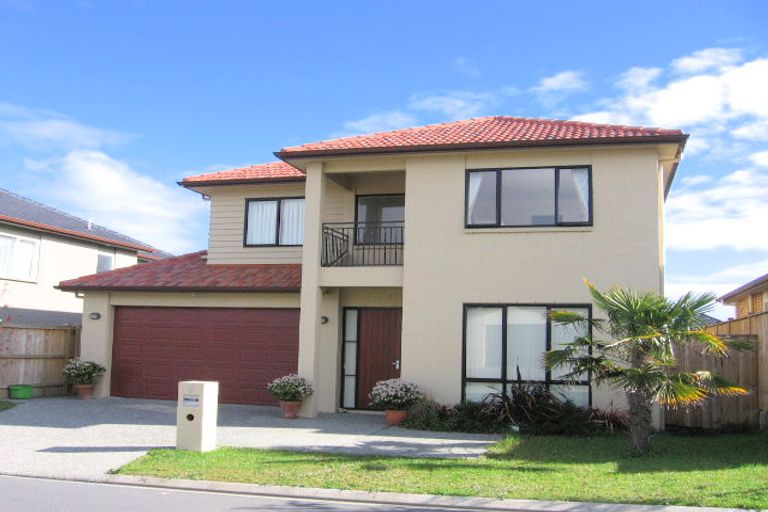 Photo of property in 8 Karson Place, Flat Bush, Auckland, 2016