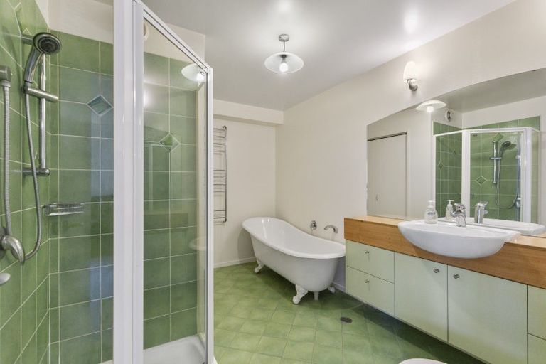 Photo of property in 3/6 Elizabeth Street, Mount Victoria, Wellington, 6011