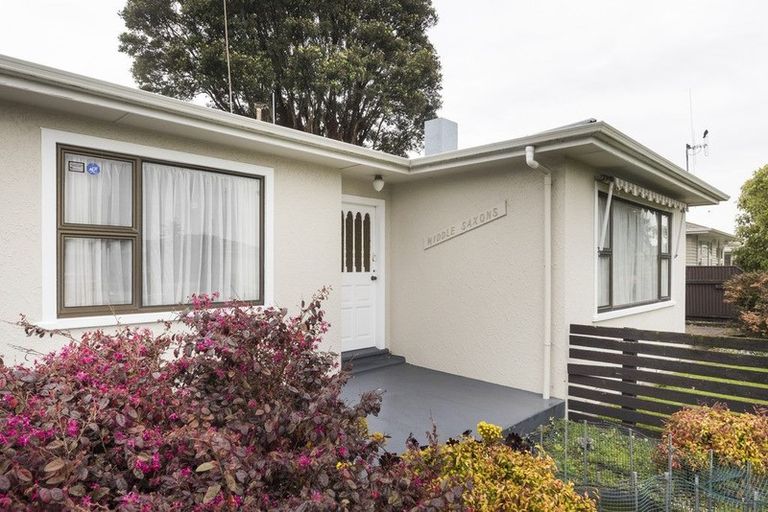 Photo of property in 64 College Street, Awapuni, Palmerston North, 4412