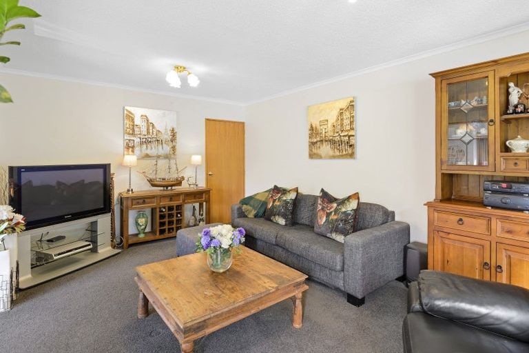 Photo of property in 2 Pentland Drive, Belfast, Christchurch, 8051