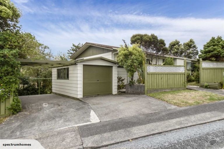 Photo of property in 151 Mark Avenue, Grenada Village, Wellington, 6037