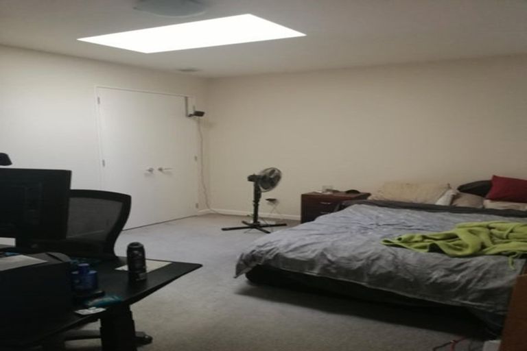 Photo of property in 4/25 Home Street, Mount Victoria, Wellington, 6011