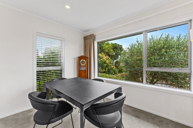 Photo of property in 2/11 Belmont Terrace, Milford, Auckland, 0620