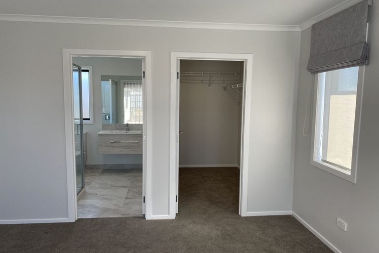 Photo of property in 6 Faber Place, Rototuna North, Hamilton, 3210