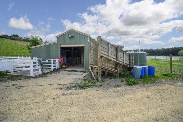 Photo of property in 40 Wheatley Road, Waiohiki, Napier, 4183