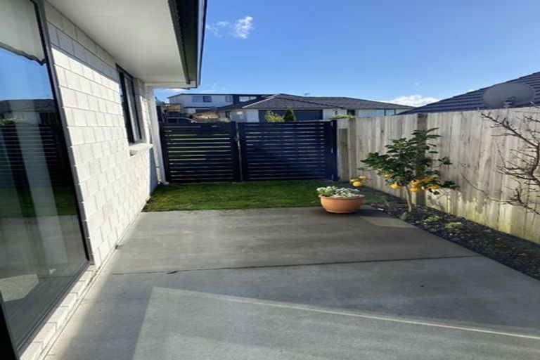 Photo of property in 51 Bert Wall Drive, Omokoroa, 3114