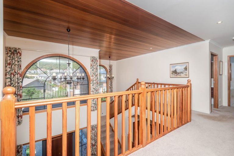 Photo of property in 55 Furlong Crescent, Churton Park, Wellington, 6037