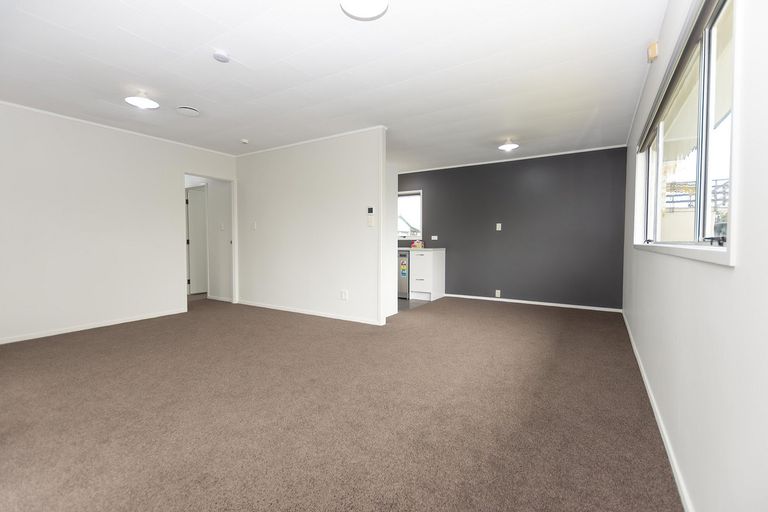 Photo of property in 207 Mahia Road, Wattle Downs, Auckland, 2102