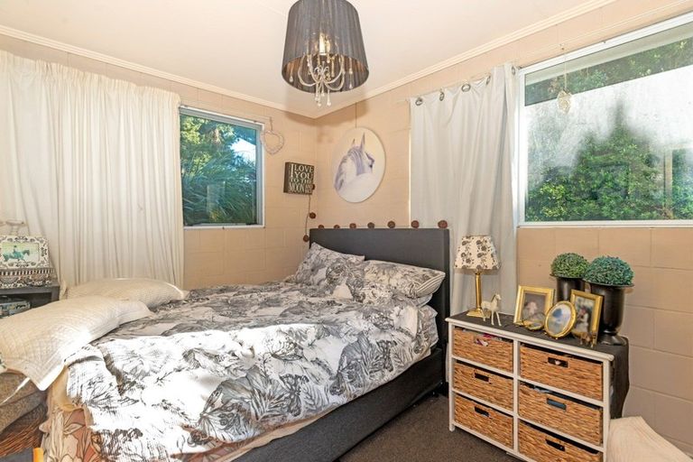 Photo of property in 12 Banks Street, Tolaga Bay, 4077