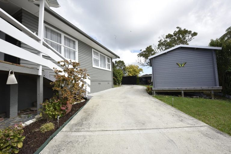 Photo of property in 38 Sunvue Road, Glen Eden, Auckland, 0602