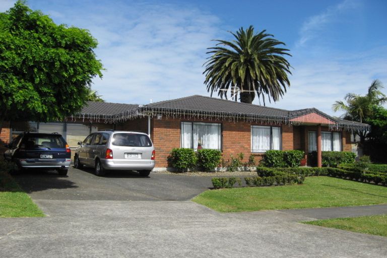 Photo of property in 14 Kohanga Road, Mangere Bridge, Auckland, 2022