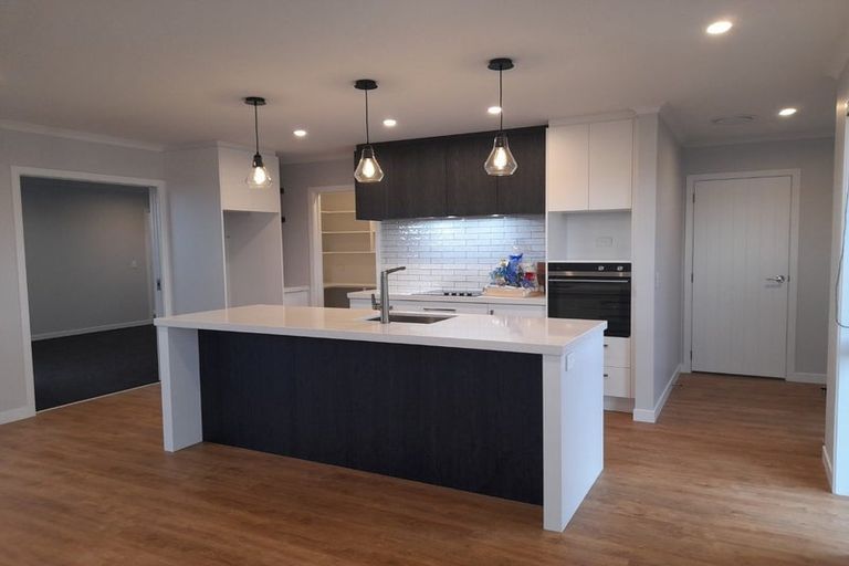 Photo of property in 33 Ngaru Crescent, Wharewaka, Taupo, 3330