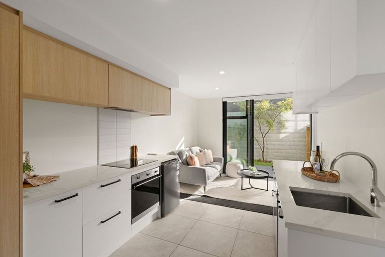 Photo of property in 6/35 Gracefield Avenue, Christchurch Central, Christchurch, 8013
