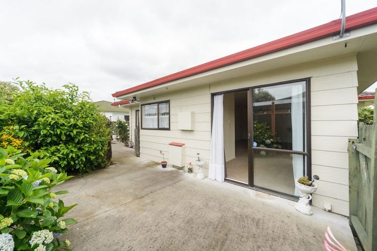 Photo of property in 58 Geraldine Crescent, Cloverlea, Palmerston North, 4412