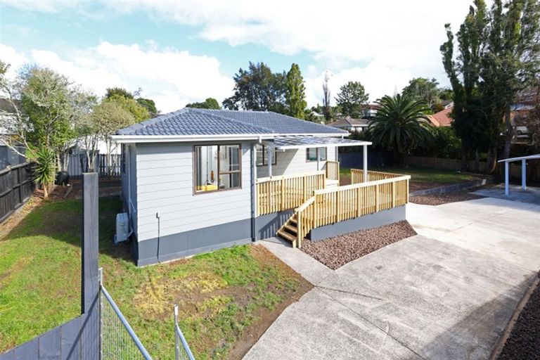Photo of property in 93 Brunner Road, Glen Eden, Auckland, 0602