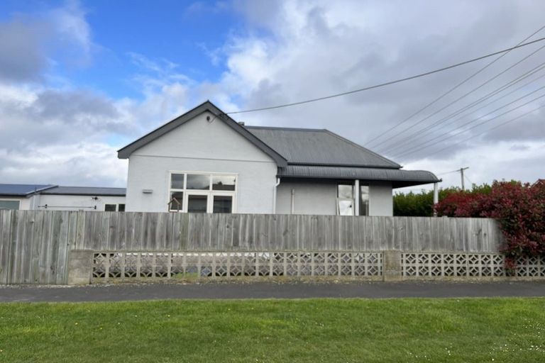 Photo of property in 87 Bay View Road, South Dunedin, Dunedin, 9012