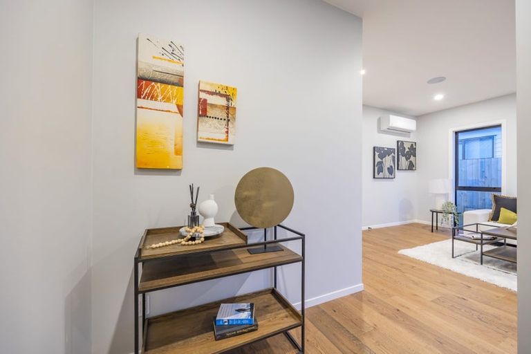 Photo of property in 12 Cutfield Lane, Kumeu, 0810