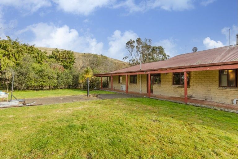 Photo of property in 872 Pourerere Road, Omakere, Waipawa, 4271