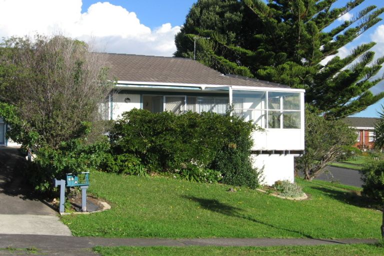 Photo of property in 2/23 Sea Spray Drive, Bucklands Beach, Auckland, 2012