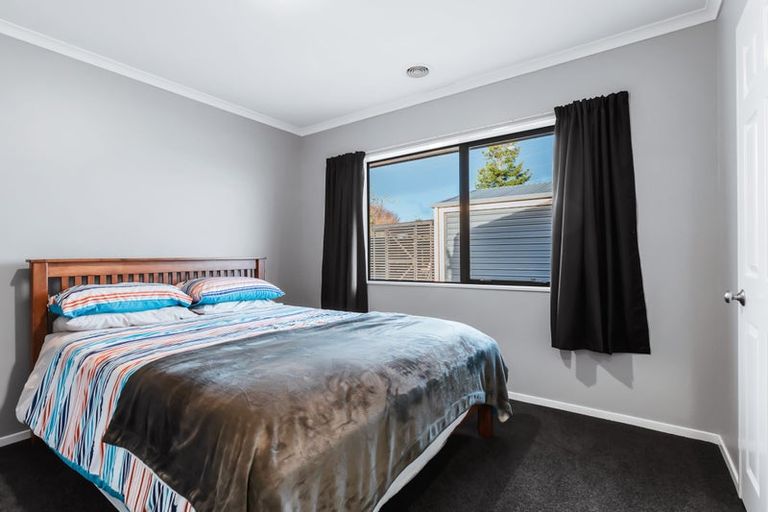 Photo of property in 8 De La Mare Drive, Leamington, Cambridge, 3432