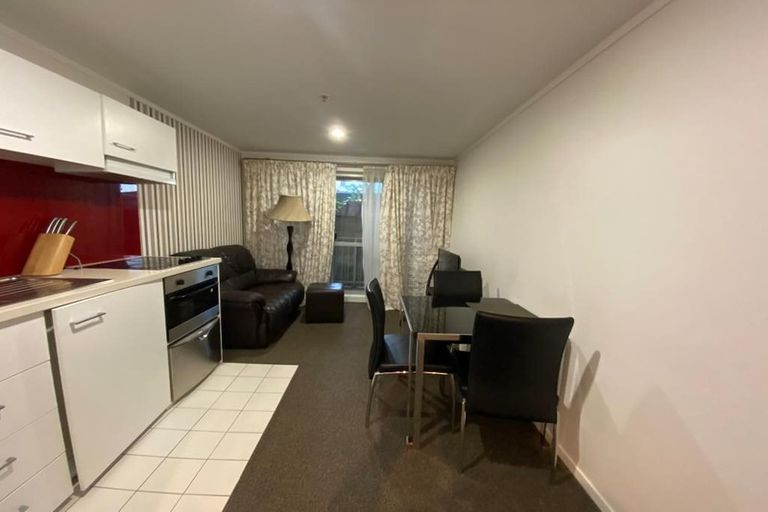 Photo of property in Waldorf Bankside Apartments, 4e/8 Bankside Street, Auckland Central, Auckland, 1010