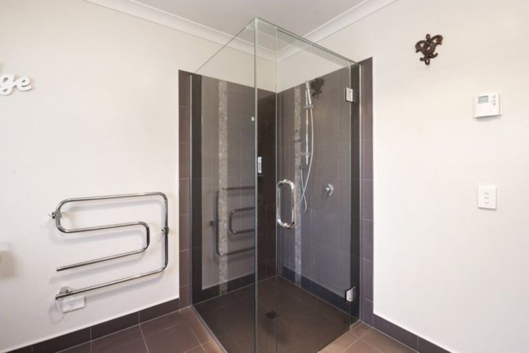 Photo of property in 122 Kinloch Road, Kinloch, Taupo, 3377