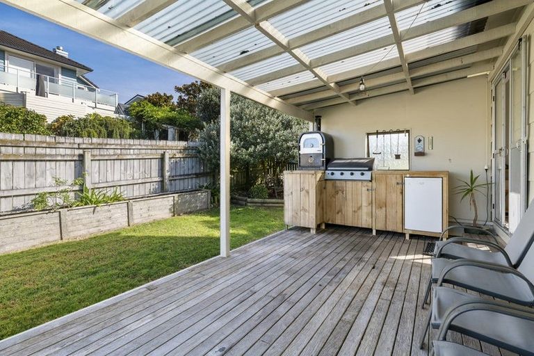 Photo of property in 3 Awatere Place, Snells Beach, 0920