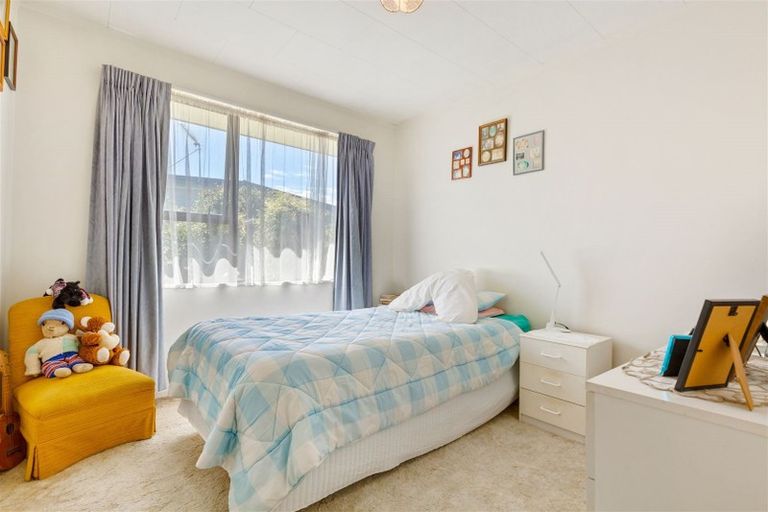 Photo of property in 1/18 Arney Road, Ranui, Auckland, 0612