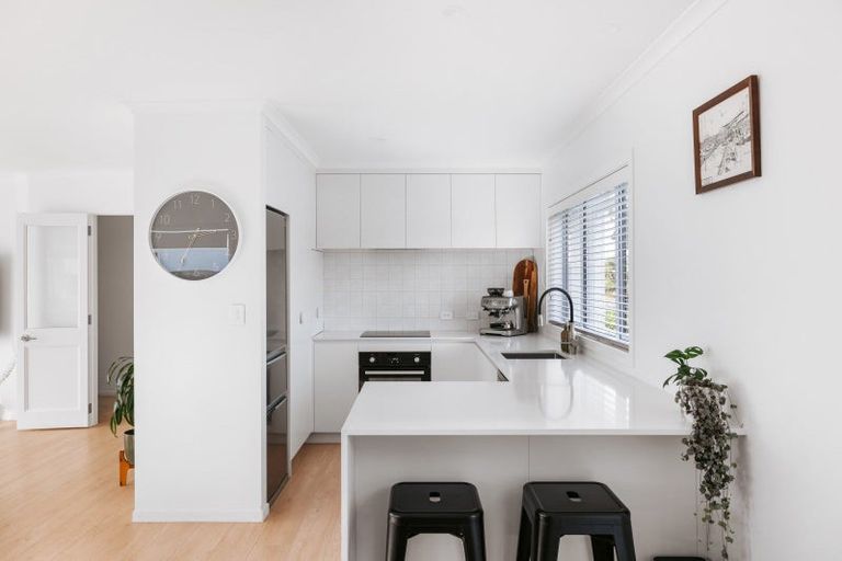 Photo of property in 85 Gravatt Road, Papamoa Beach, Papamoa, 3118