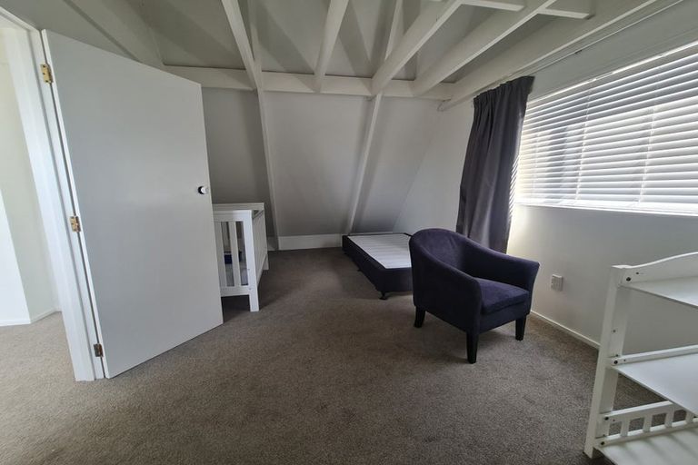 Photo of property in 57 Lucknow Road, Havelock North, 4130