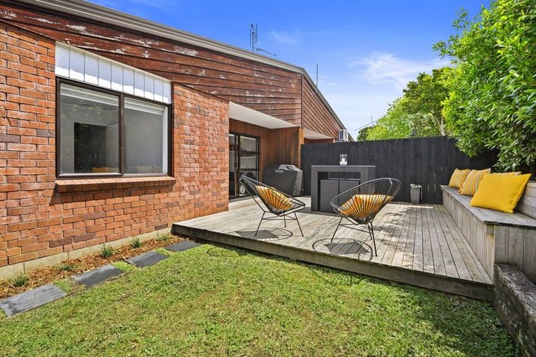 Photo of property in 7/133 Ennis Avenue, Pakuranga Heights, Auckland, 2010