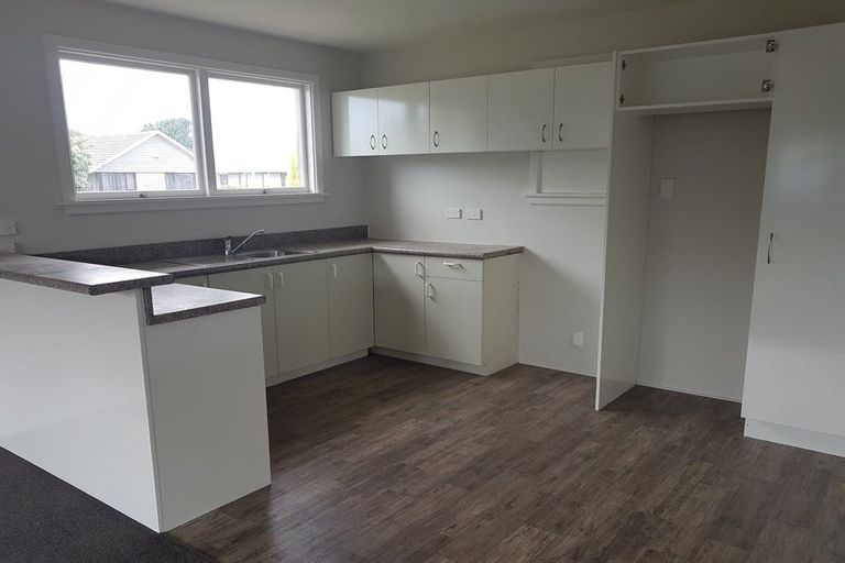 Photo of property in 58 Oriana Crescent, Hornby, Christchurch, 8042