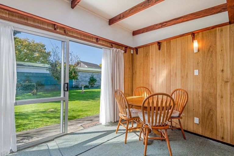 Photo of property in 19 Lockhart Avenue, Milson, Palmerston North, 4414