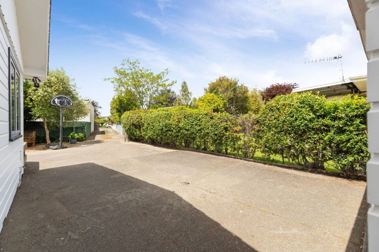 Photo of property in 6 Belgrave Place, Awapuni, Palmerston North, 4412