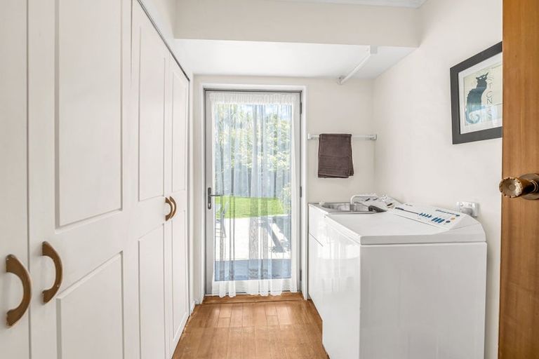 Photo of property in 8 Capri Place, Awapuni, Palmerston North, 4412