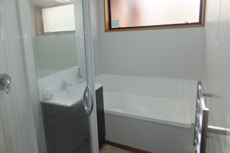 Photo of property in 2/14 Rata Street, Riccarton, Christchurch, 8041