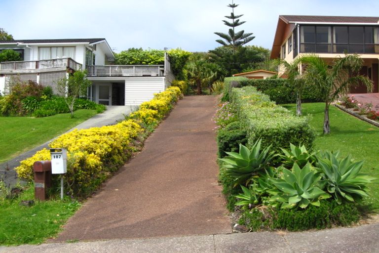 Photo of property in 107 Pacific Parade, Army Bay, Whangaparaoa, 0930