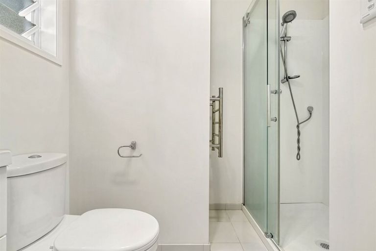 Photo of property in 1/126 Stredwick Drive, Torbay, Auckland, 0630