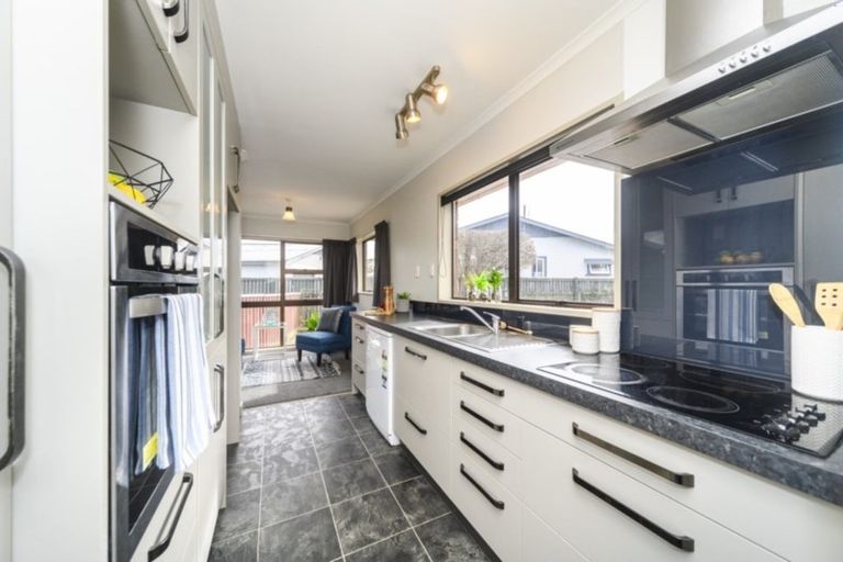 Photo of property in 7a Marama Crescent, Palmerston North, 4414