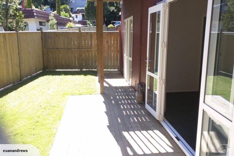 Photo of property in 2/54 Akatarawa Road, Brown Owl, Upper Hutt, 5018