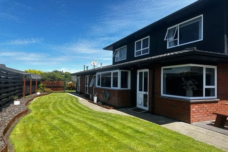 Photo of property in 6 Hampton Place, Springvale, Whanganui, 4501