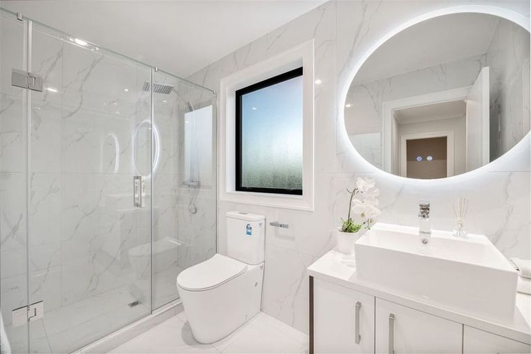 Photo of property in 2 Hing Street, Flat Bush, Auckland, 2019