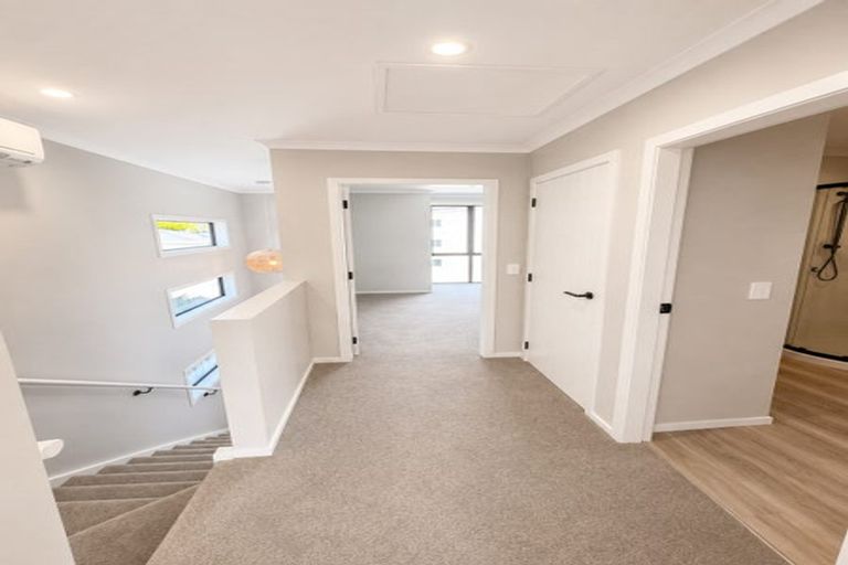 Photo of property in 9e Hinau Grove, Wainuiomata, Lower Hutt, 5014